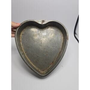Vintage EKCO Ovenex Heart Shaped Cake Pan Valentine Baking Chicago USA